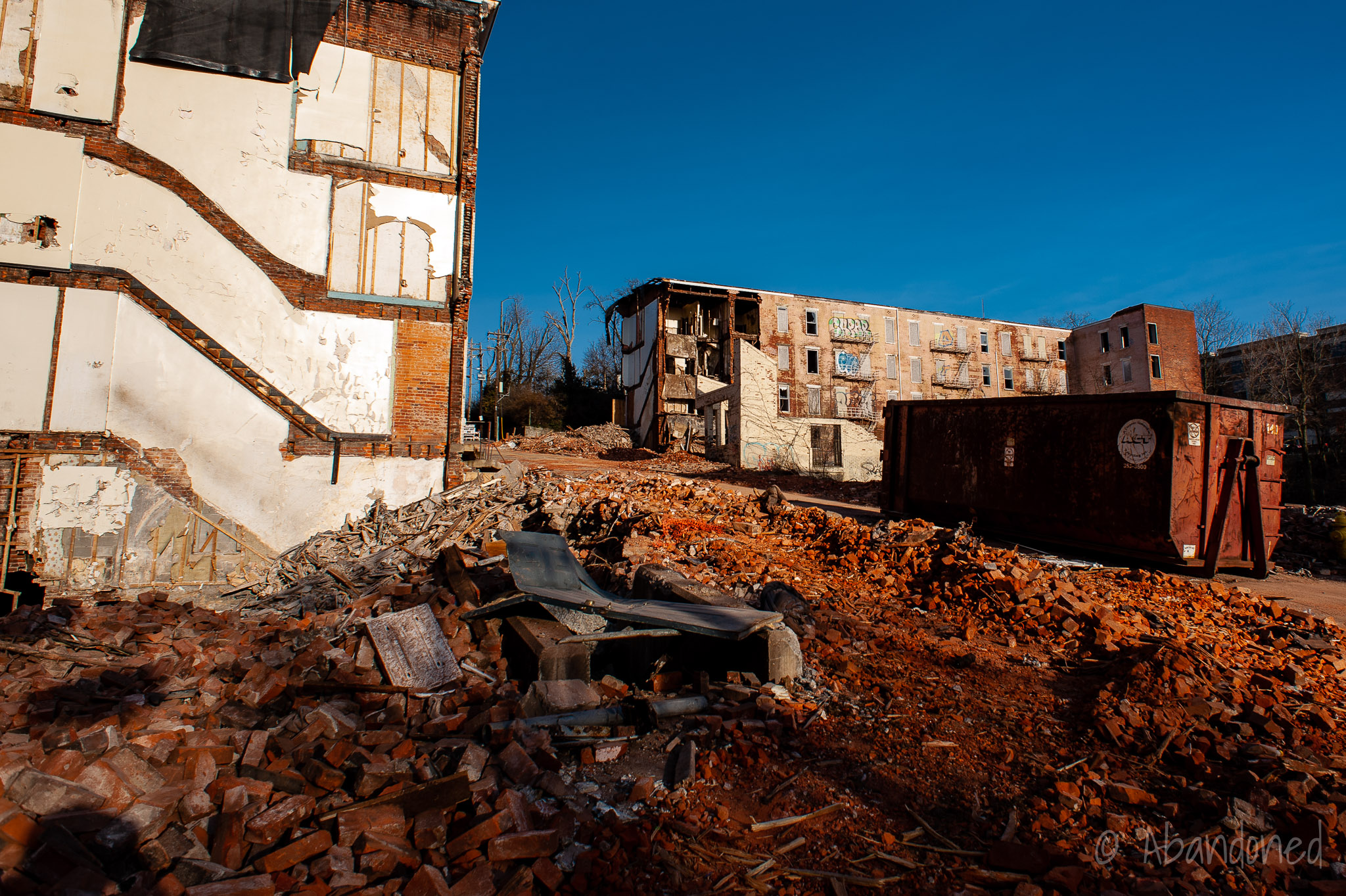 GlencoeAuburn Place Abandoned