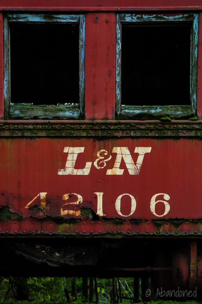 Louisville & Nashville Railroad L&N 42106 Passenger Car
