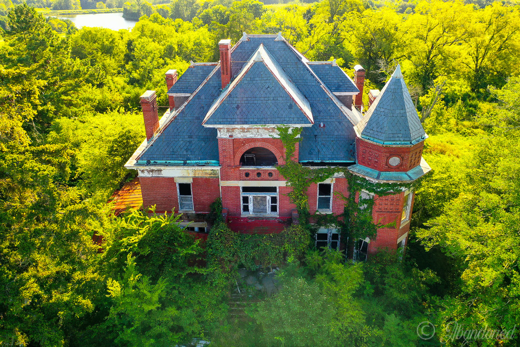 Poplar Hill Abandoned