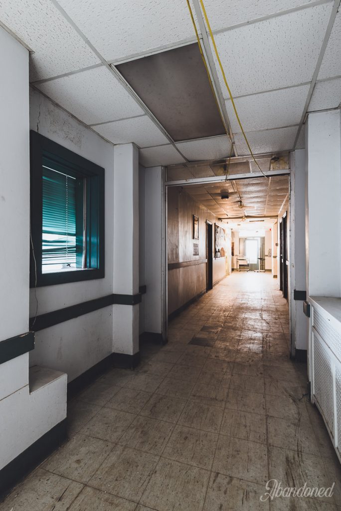 Williamson Memorial Hospital Typical First Floor Interior - Hallway