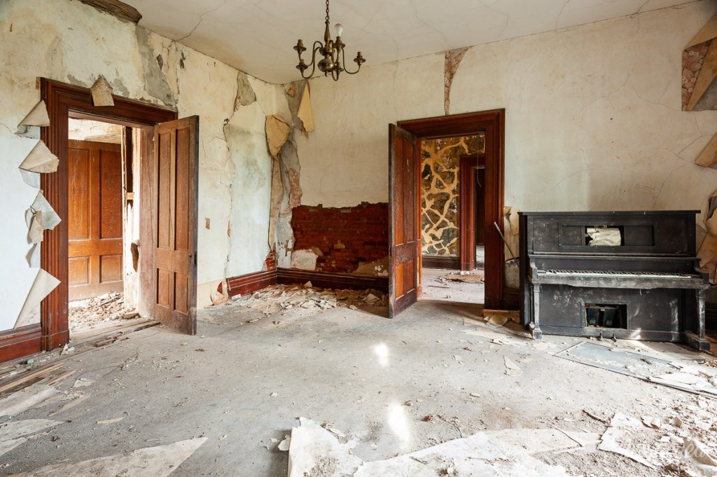 Abandoned William Tarr House