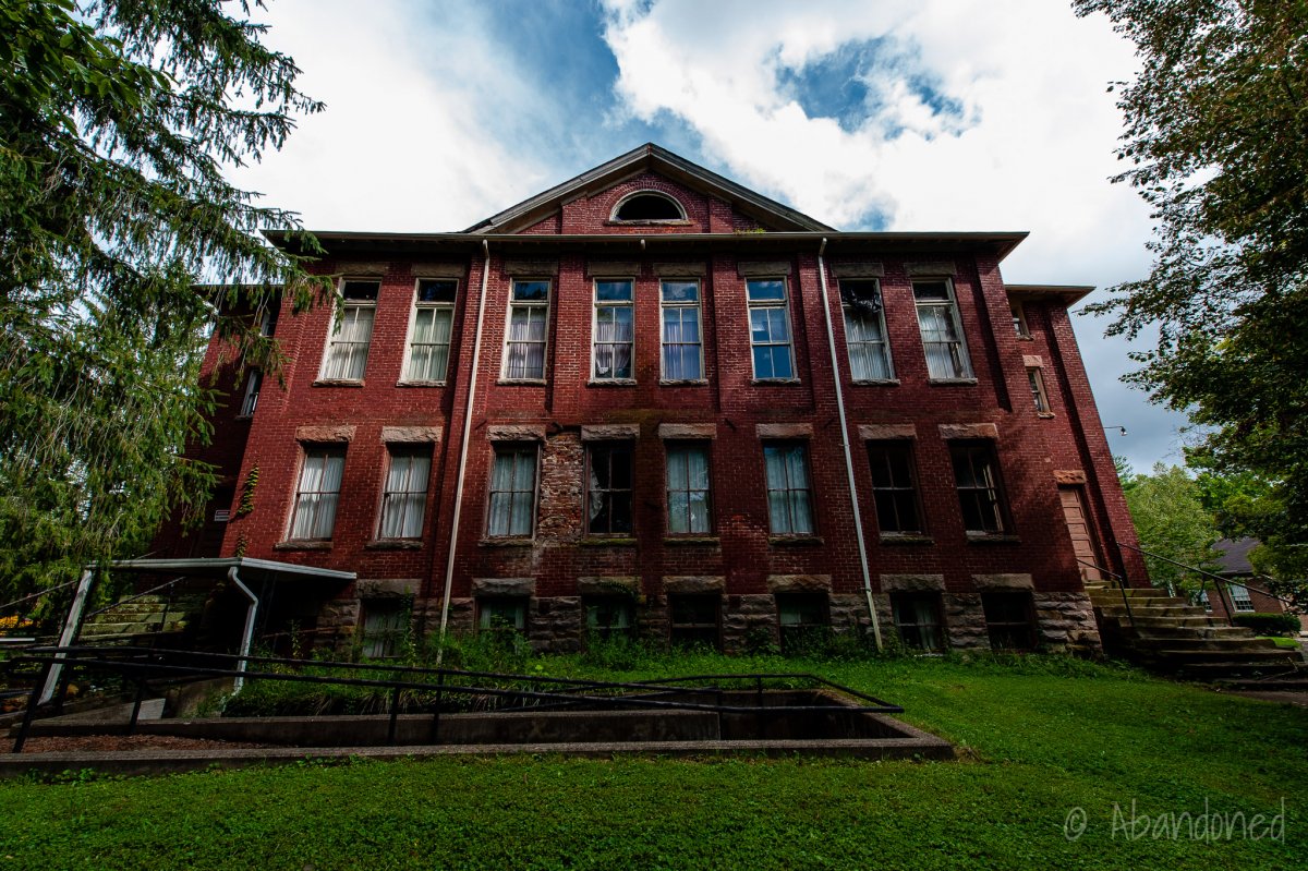 Hazel Green Academy Pearre Hall Abandoned
