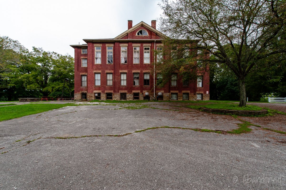 Hazel Green Academy Pearre Hall Abandoned